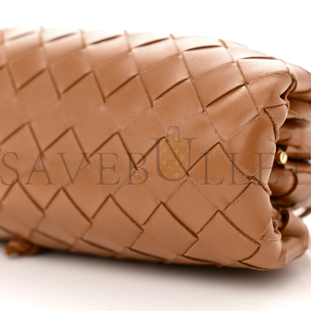 BOTTEGA VENETA NAPPA INTRECCIATO THE MINI POUCH CARMEL (21*11*5cm) BOTTEGA VENETA NAPPA INTRECCIATO THE MINI POUCH CARMEL (21*11*5cm)