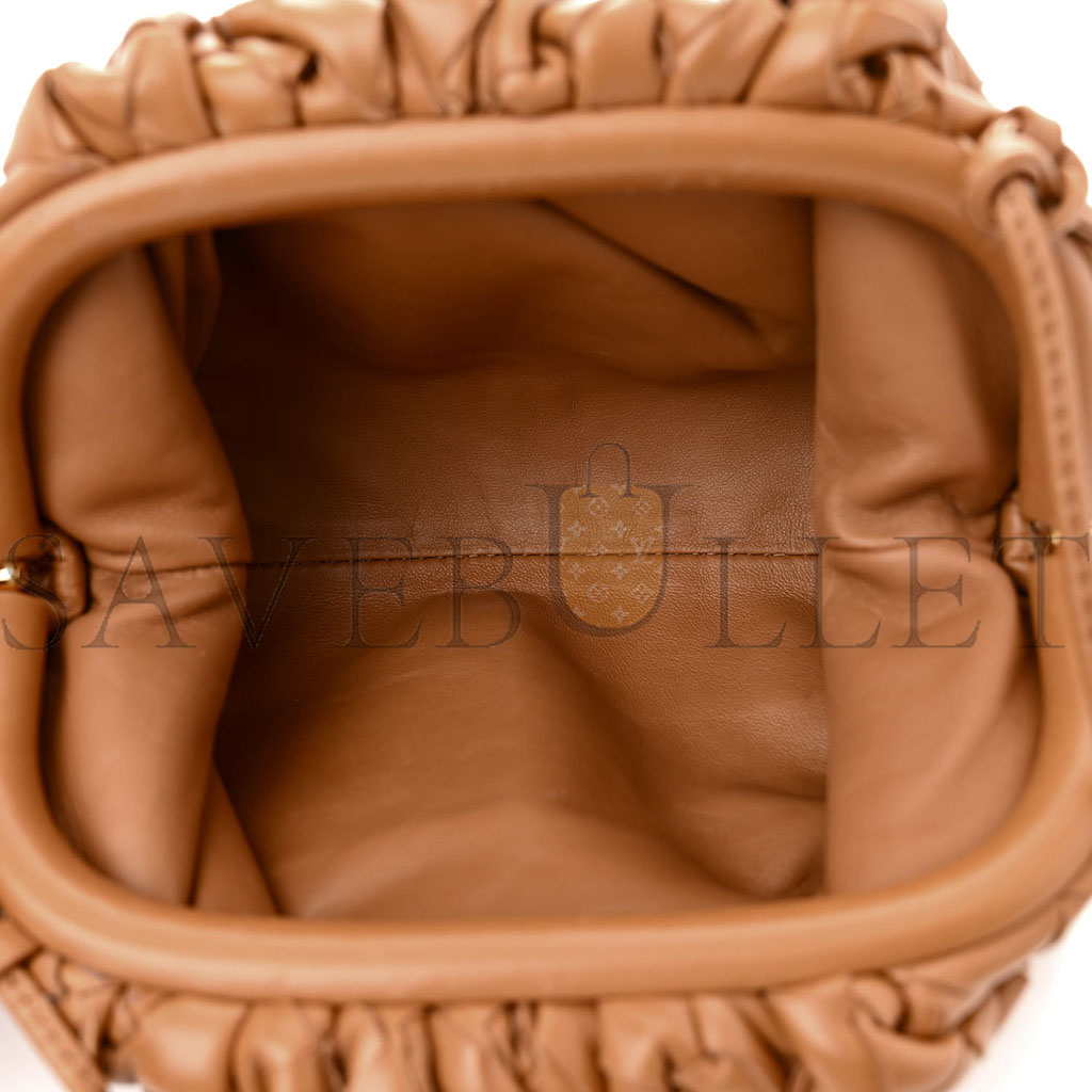 BOTTEGA VENETA NAPPA INTRECCIATO THE MINI POUCH CARMEL (21*11*5cm) BOTTEGA VENETA NAPPA INTRECCIATO THE MINI POUCH CARMEL (21*11*5cm)