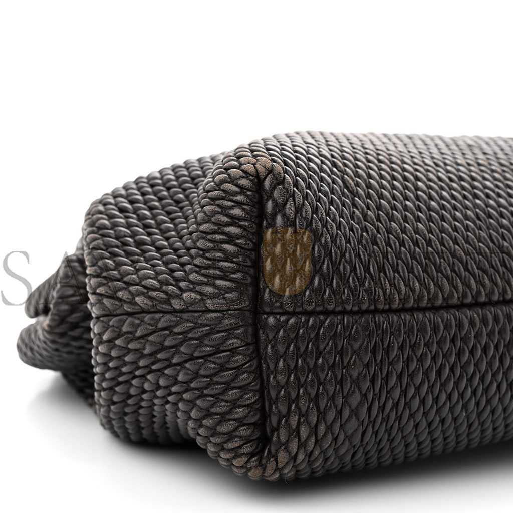 BOTTEGA VENETA LAMBSKIN KNIT MEDIUM THE POINT TRIANGLE BAG FONDANT (30*25*13cm) BOTTEGA VENETA LAMBSKIN KNIT MEDIUM THE POINT TRIANGLE BAG FONDANT (30*25*13cm)