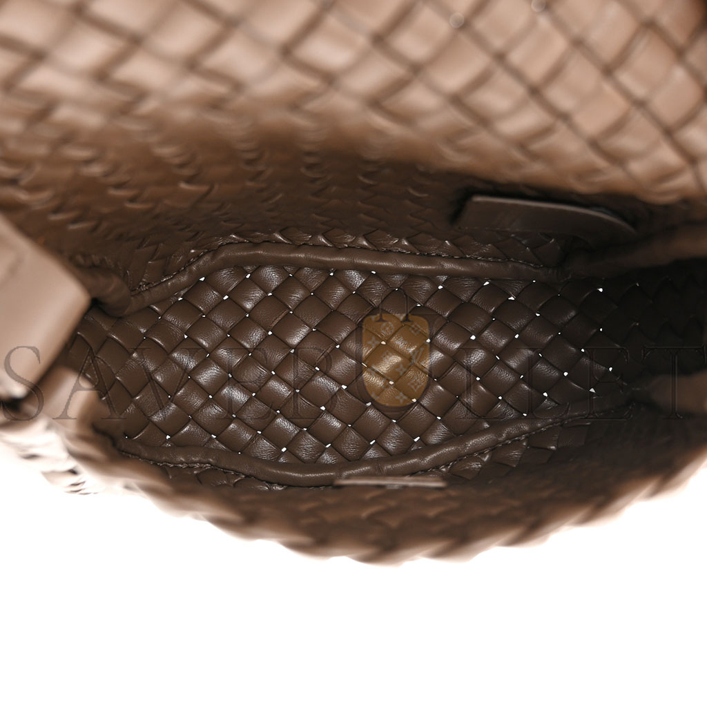 BOTTEGA VENETA NAPPA INTRECCIO MINI COBBLE SHOULDER BAG TAUPE GREY (19*18*8cm) BOTTEGA VENETA NAPPA INTRECCIO MINI COBBLE SHOULDER BAG TAUPE GREY (19*18*8cm)