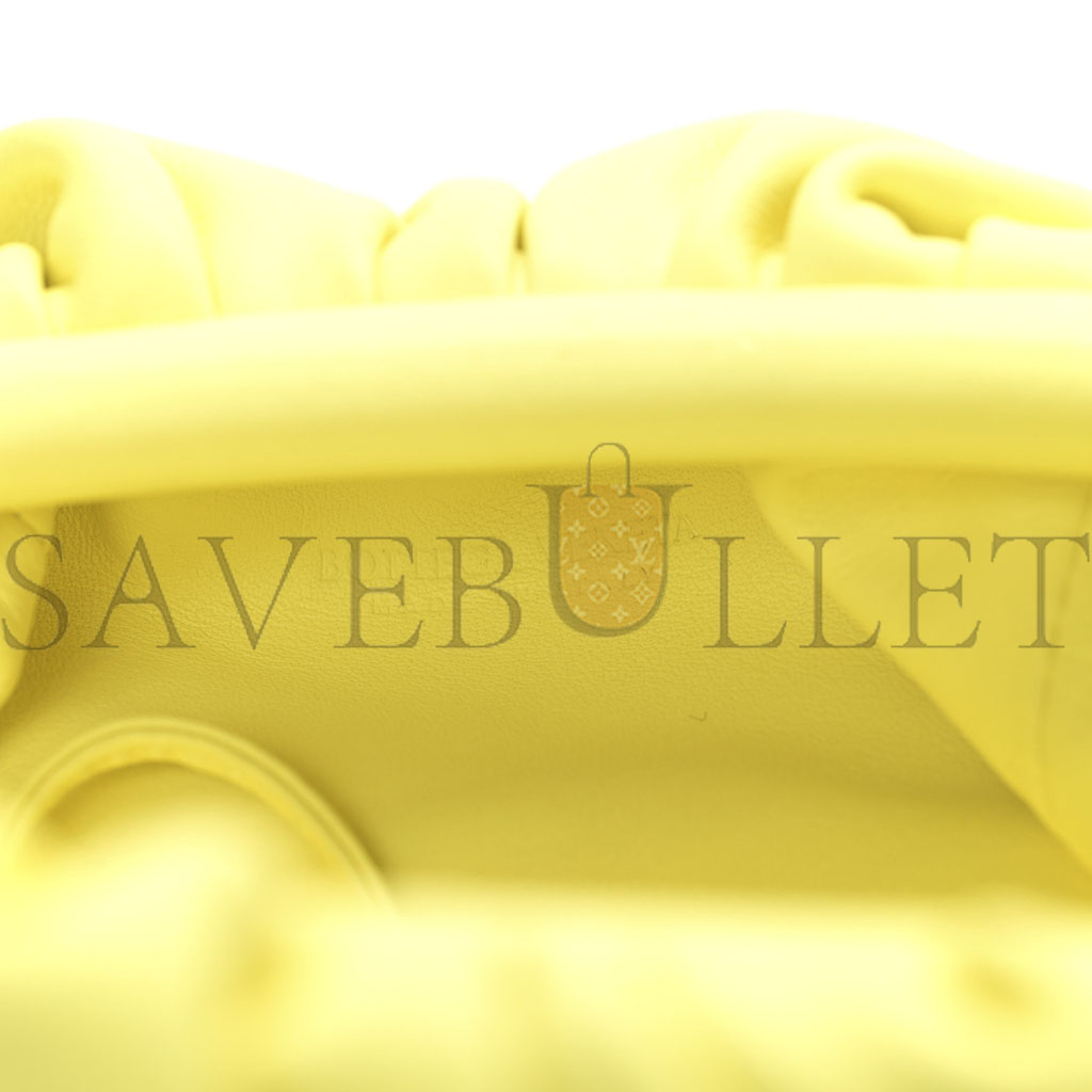 BOTTEGA VENETA BUTTER CALFSKIN THE MINI POUCH SHERBERT (23*13*6cm) BOTTEGA VENETA BUTTER CALFSKIN THE MINI POUCH SHERBERT (23*13*6cm)