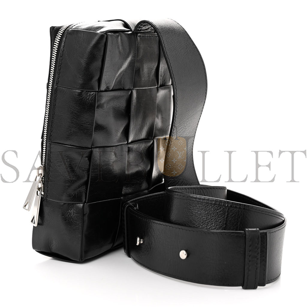 BOTTEGA VENETA PAPER CALFSKIN INTRECCIO MINI CASSETTE SLING BAG BLACK (19*13*5cm) BOTTEGA VENETA PAPER CALFSKIN INTRECCIO MINI CASSETTE SLING BAG BLACK (19*13*5cm)