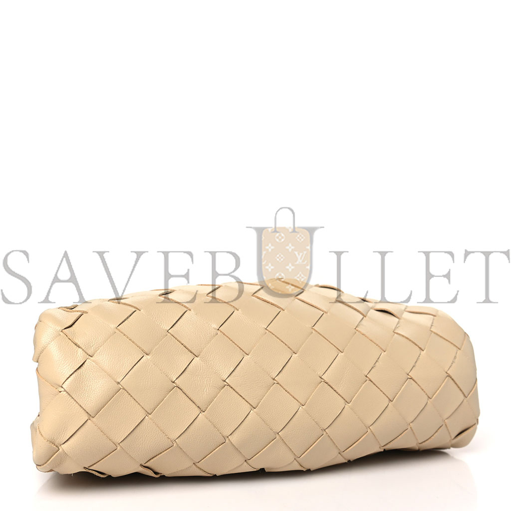 BOTTEGA VENETA NAPPA INTRECCIATO THE MINI POUCH PORRIDGE (22*16*5cm) BOTTEGA VENETA NAPPA INTRECCIATO THE MINI POUCH PORRIDGE (22*16*5cm)