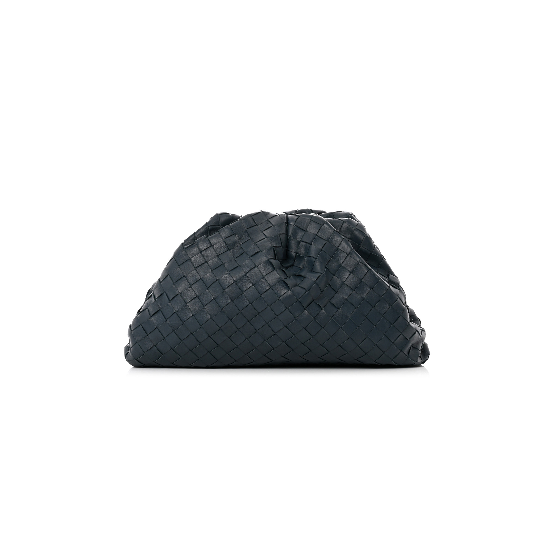 BOTTEGA VENETA NAPPA MAXI INTRECCIATO THE POUCH OVERSIZED CLUTCH DEEP BLUE 1313552 (37*22*8) BOTTEGA VENETA NAPPA MAXI INTRECCIATO THE POUCH OVERSIZED CLUTCH DEEP BLUE 1313552 (37*22*8)