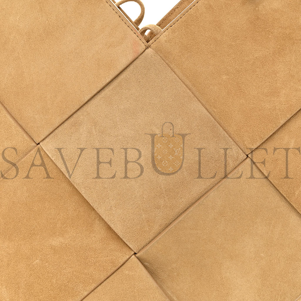 BOTTEGA VENETA SUEDE MAXI INTRECCIATO TOTE CANE SUGAR TAPIOCA 1428173 (32*17*9cm) BOTTEGA VENETA SUEDE MAXI INTRECCIATO TOTE CANE SUGAR TAPIOCA 1428173 (32*17*9cm)