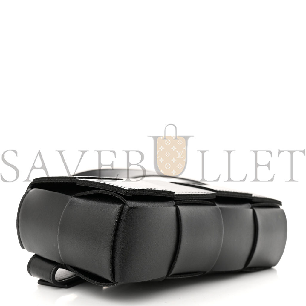 BOTTEGA VENETA NAPPA MAXI INTRECCIO THE BELT CASSETTE BAG BLACK (18*10*5cm) BOTTEGA VENETA NAPPA MAXI INTRECCIO THE BELT CASSETTE BAG BLACK (18*10*5cm)