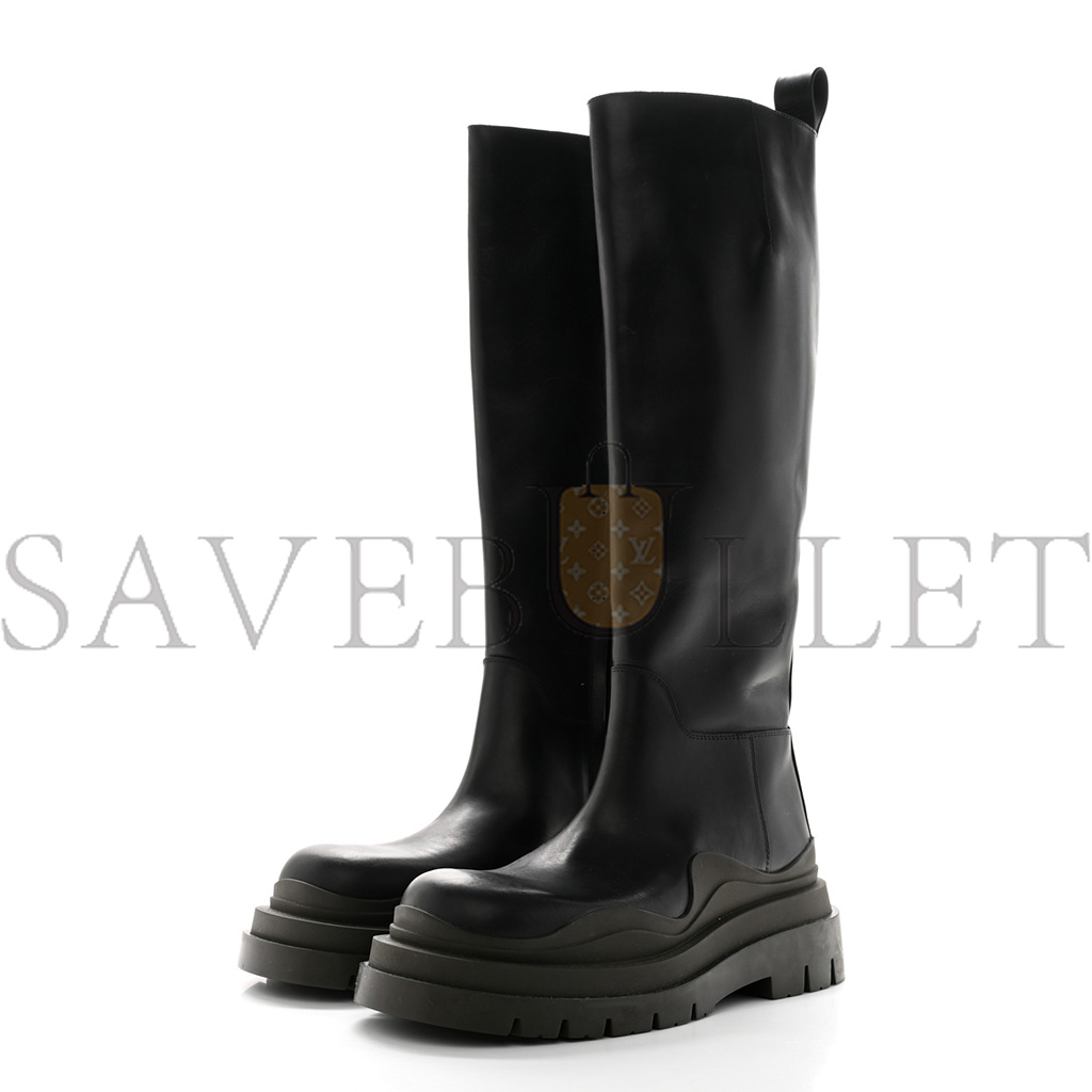 BOTTEGA VENETA CALFSKIN THE TIRE HIGH BOOTS  BLACK 