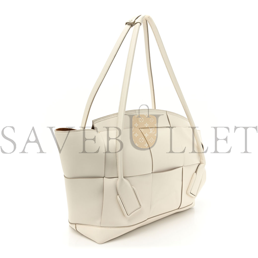 BOTTEGA VENETA FRENCH CALFSKIN MAXI INTRECCIATO LARGE ARCO BIANCO (38*30*14cm) BOTTEGA VENETA FRENCH CALFSKIN MAXI INTRECCIATO LARGE ARCO BIANCO (38*30*14cm)