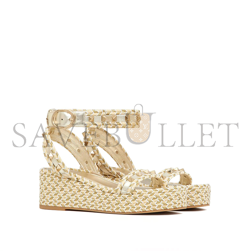 VALENTINO ROCKSTUD FLATFORM SANDALIN LAMINATED NAPPA LEATHER 45MM 4W2S0GI3DYM_YBS VALENTINO ROCKSTUD FLATFORM SANDALIN LAMINATED NAPPA LEATHER 45MM 4W2S0GI3DYM_YBS